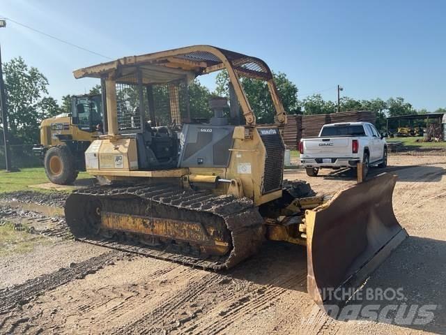 Komatsu D41P-6 بلدوزرات مجنزرة