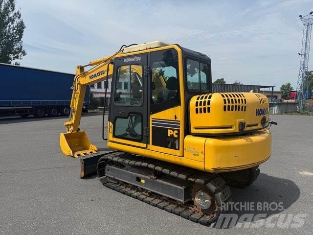 Komatsu PC71-7 حفارات زحافة