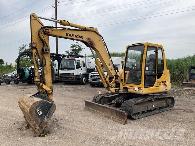 Komatsu PC75R حفارات زحافة