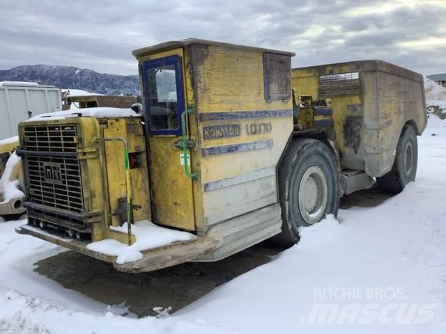 Komatsu UT170 ساحبات وشاحنات تعدين للعمل تحت سطح الأرض