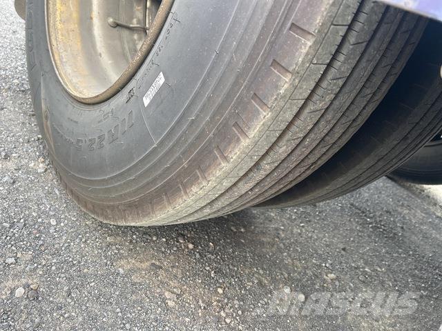  Krueger مقطورات بغطاء جانبي