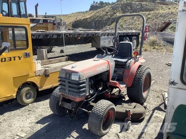 Kubota B2400HD الجرارات