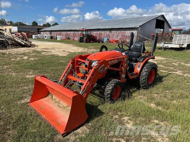 Kubota B2401DT جرارات مدمجة