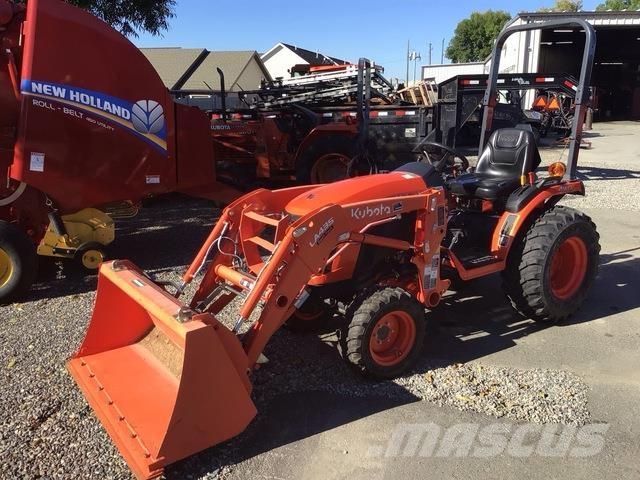 Kubota B2401DT جرارات مدمجة