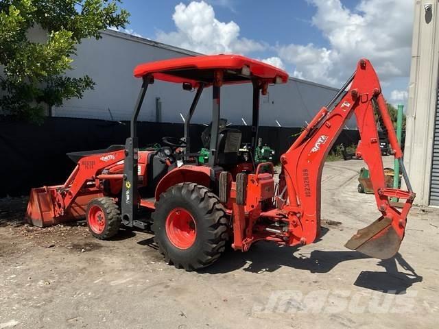 Kubota B26 الجرارات