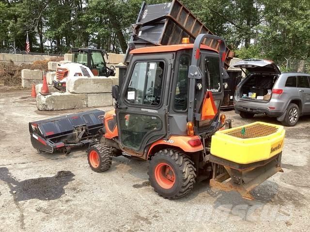 Kubota BX2380 جرارات مدمجة