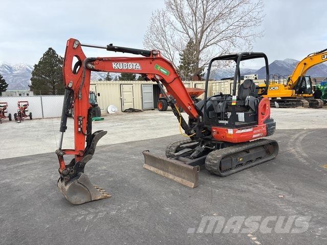 Kubota KX040 حفارات زحافة