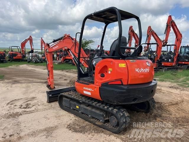 Kubota KX040-4 حفارات زحافة