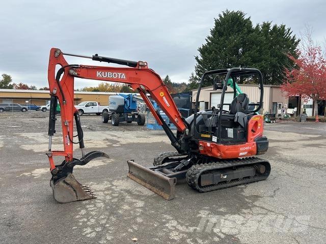 Kubota KX040-4 حفارات زحافة