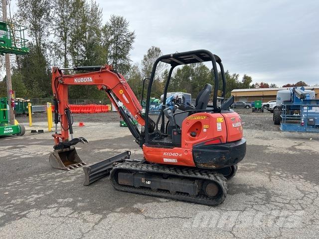 Kubota KX040-4 حفارات زحافة