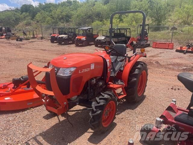 Kubota L2501DT جرارات مدمجة