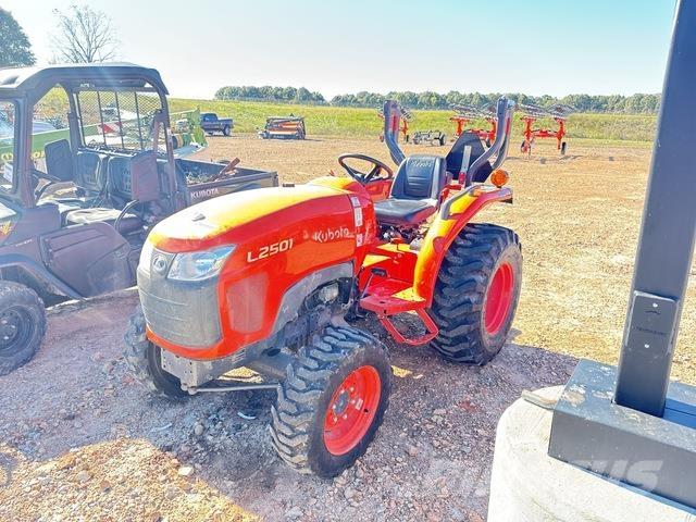 Kubota L2501DT جرارات مدمجة