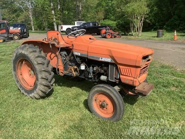 Kubota L285 الجرارات
