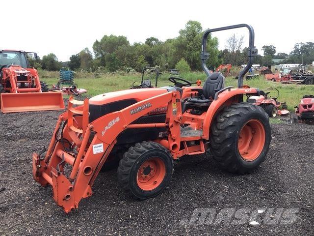 Kubota L3240 جرارات مدمجة