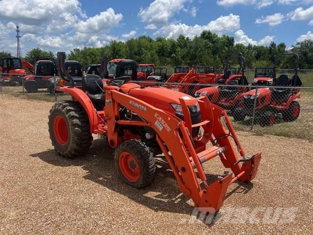 Kubota L3901D الجرارات