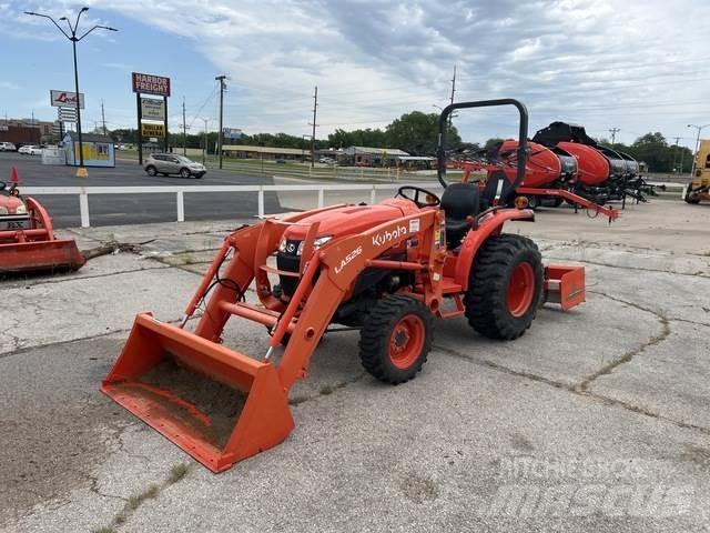 Kubota L3901DT جرارات مدمجة