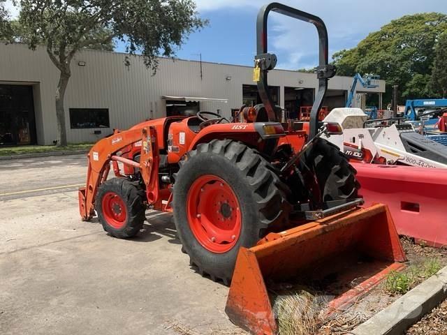 Kubota L4701D جرارات مدمجة