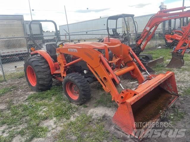 Kubota L4701DT جرارات مدمجة