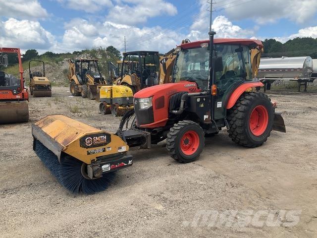 Kubota L5460 كاسحات داخلية
