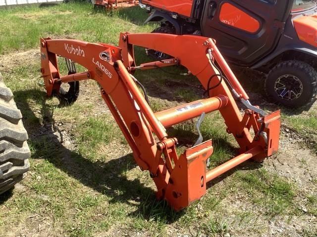 Kubota LA1065A أخرى