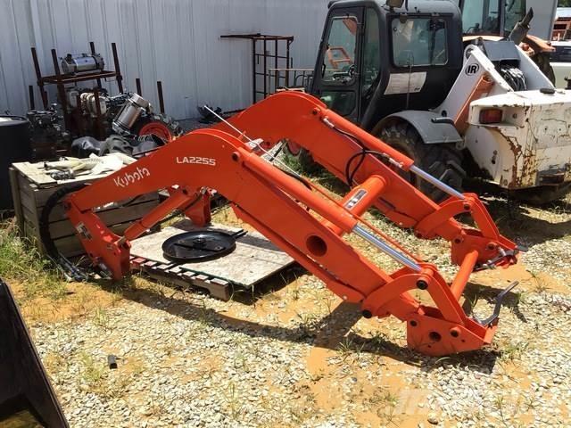 Kubota LA2255 أخرى