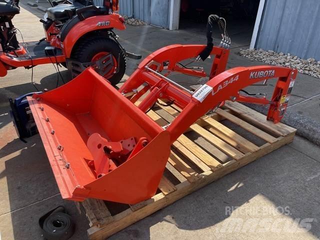 Kubota LA344 أخرى