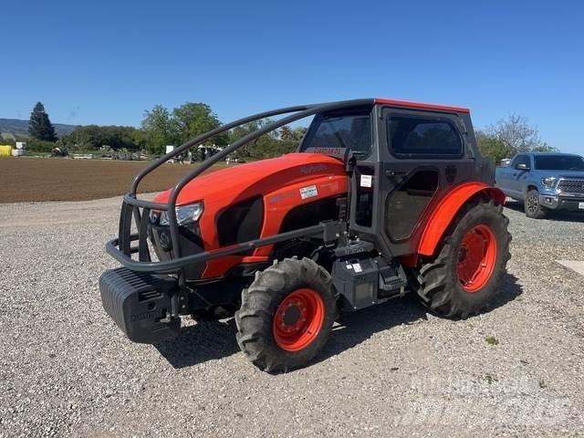 Kubota M5-111N الجرارات
