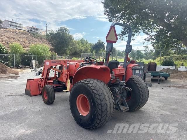 Kubota M5040F جرارات مدمجة