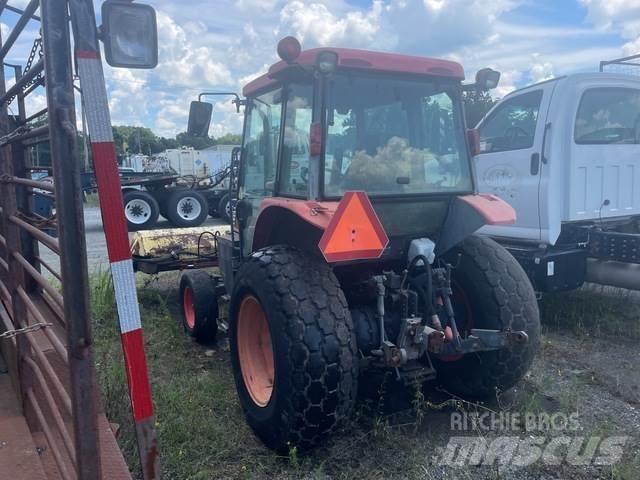 Kubota M5700 كاسحات داخلية