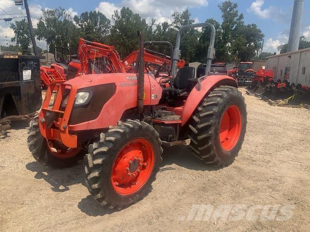Kubota M6040DT جرارات مدمجة