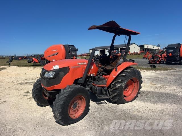 Kubota M6060 الجرارات