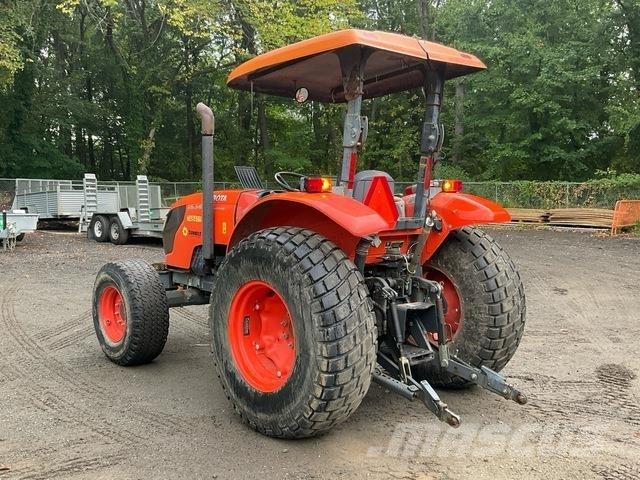 Kubota M6060D الجرارات