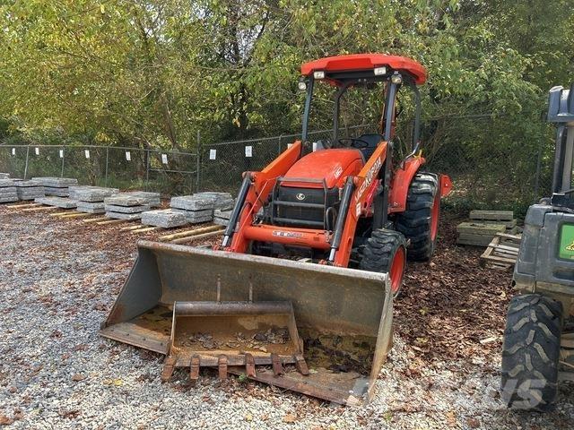 Kubota M62 الجرارات