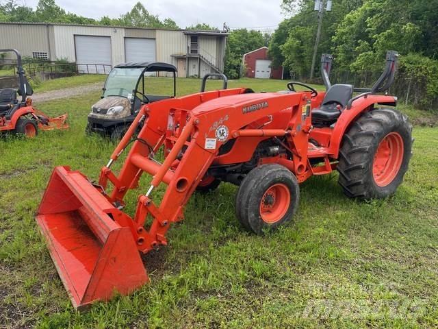 Kubota MX4700F جرارات مدمجة