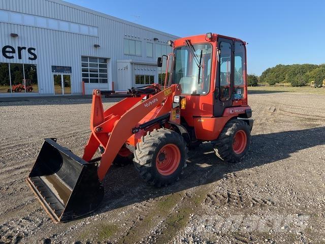 Kubota R530E لوادر بعجل