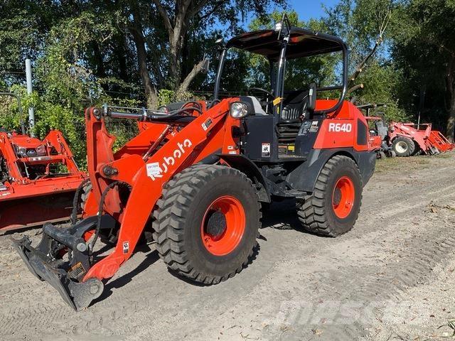 Kubota R640R41 لوادر بعجل