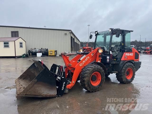 Kubota R640R43 لوادر بعجل