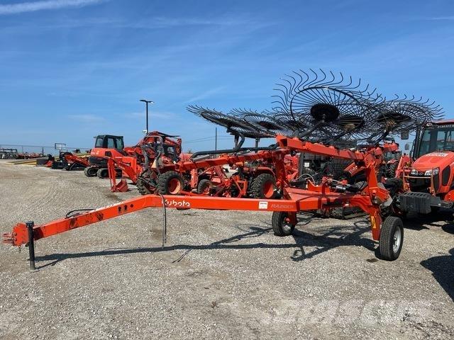 Kubota RA210CR مكابس وميبسات التبن
