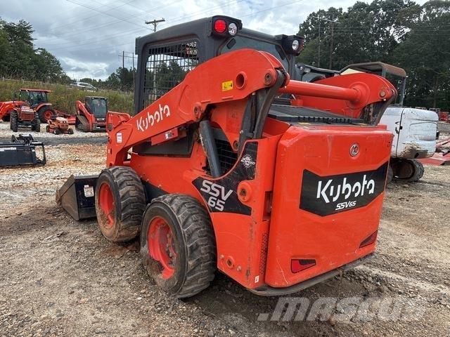 Kubota SSV65 لوادر انزلاقية التوجيه