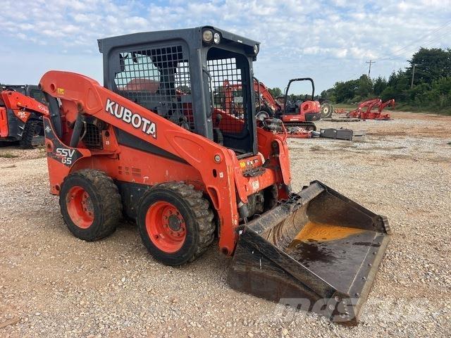 Kubota SSV65P لوادر انزلاقية التوجيه