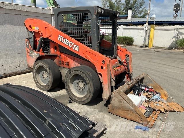 Kubota SSV75 لوادر انزلاقية التوجيه