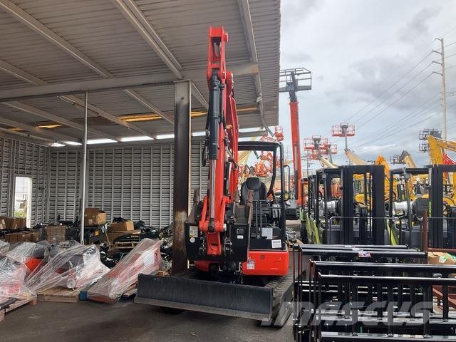 Kubota U35-4R1 حفارات زحافة