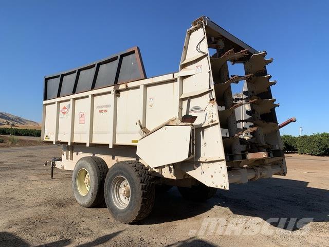 Kuhn PSC161T معدات توزيع السماد العضوي