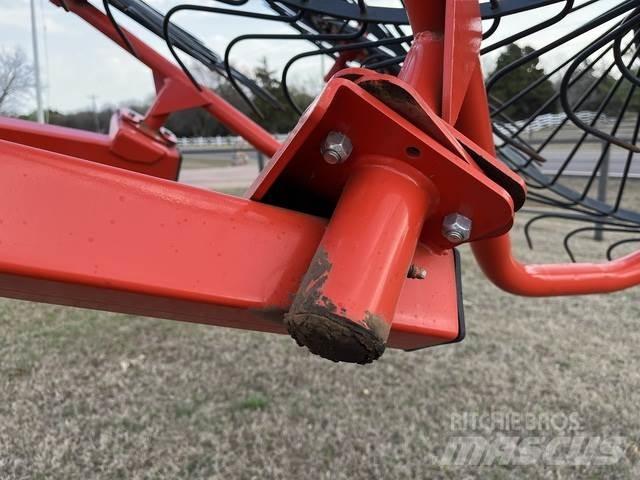 Kuhn SR110 GII مكابس وميبسات التبن