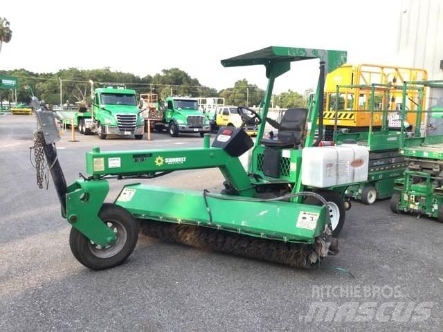 Lay-Mor SM300 كاسحات داخلية
