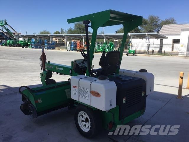 Lay-Mor SM300 كاسحات داخلية
