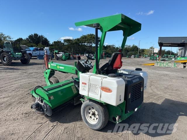 Lay-Mor SM300 كاسحات داخلية