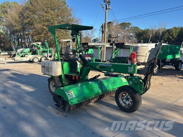 Lay-Mor SM300 كاسحات داخلية