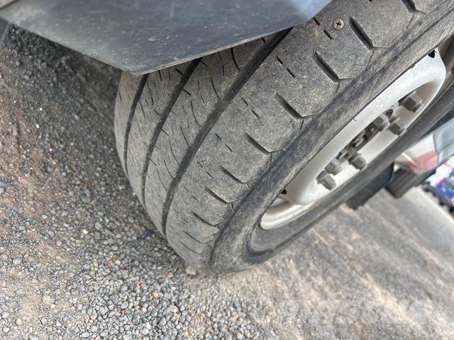 LDV Deliver 9 شاحنة مقفلة