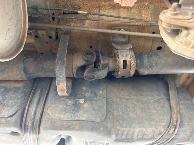 LDV Deliver 9 شاحنة مقفلة